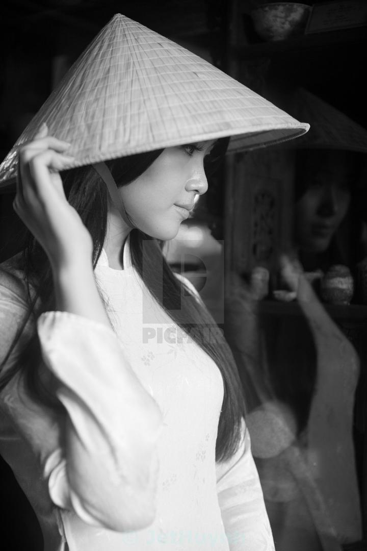 Từ Angela Phương Trinh gây - Cảm hứng video marketing từ Hotspot Matrix